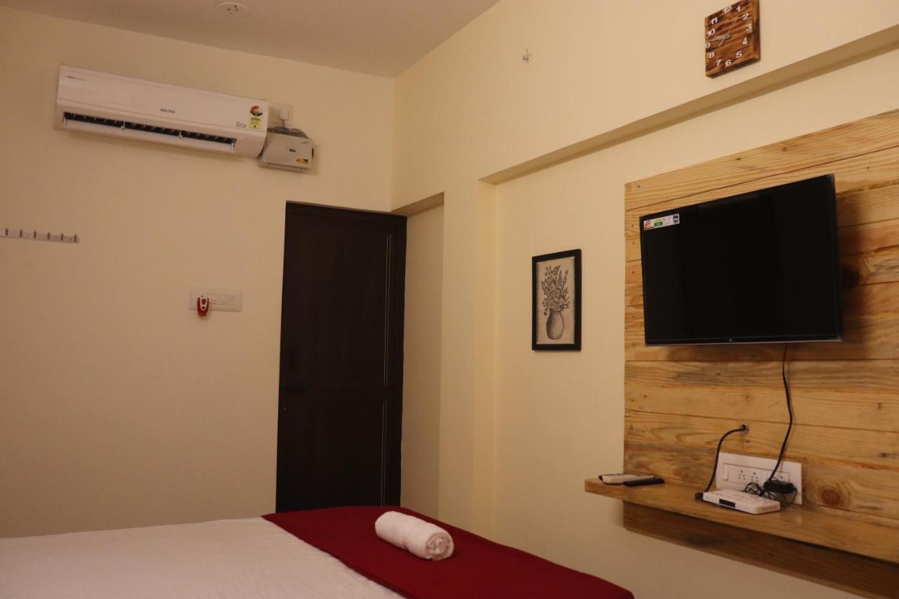 Grand Suites Srirangam Tiruchirappalli ภายนอก รูปภาพ