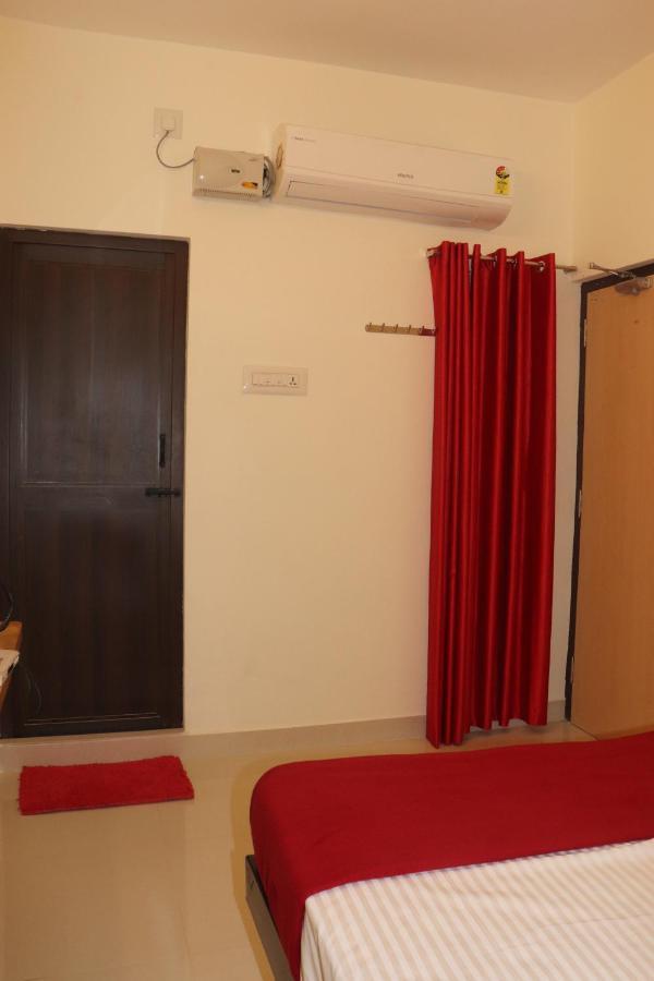 Grand Suites Srirangam Tiruchirappalli ภายนอก รูปภาพ