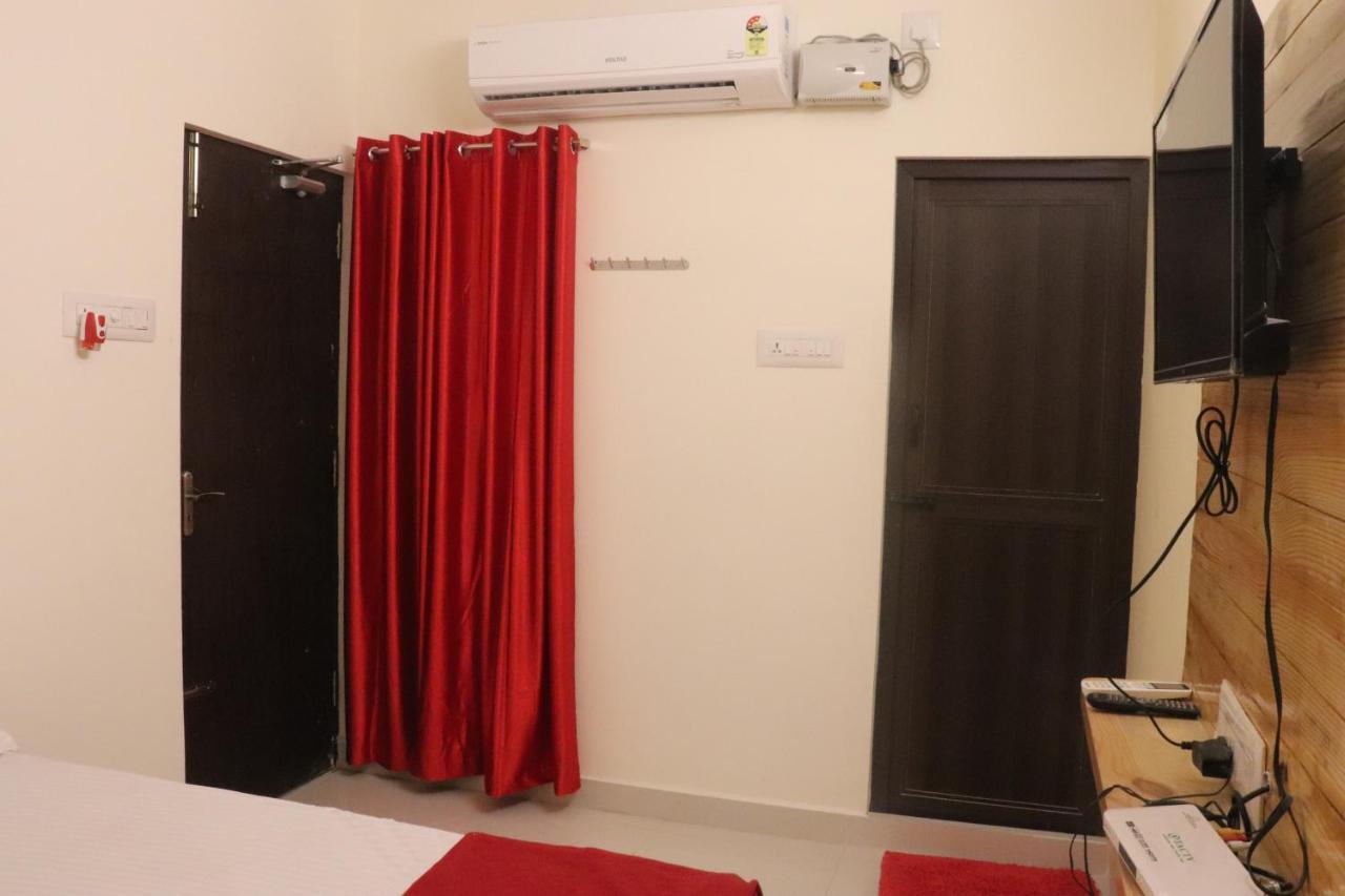 Grand Suites Srirangam Tiruchirappalli ภายนอก รูปภาพ