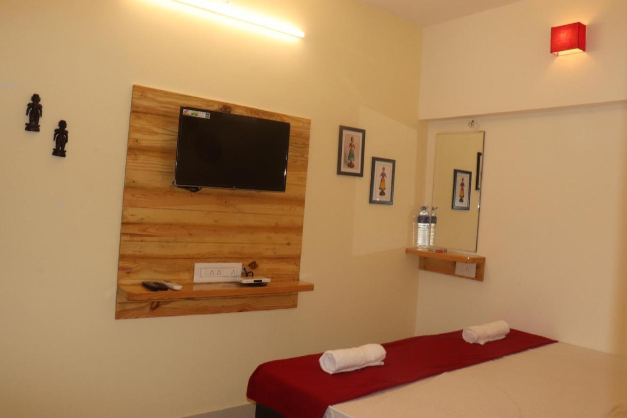 Grand Suites Srirangam Tiruchirappalli ภายนอก รูปภาพ